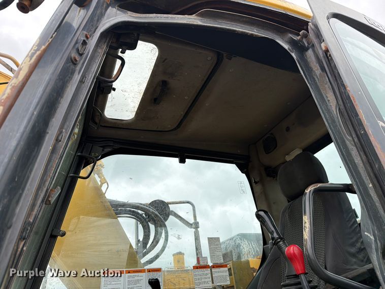 image for item FC3099 2019 Komatsu PC138USLC excavator