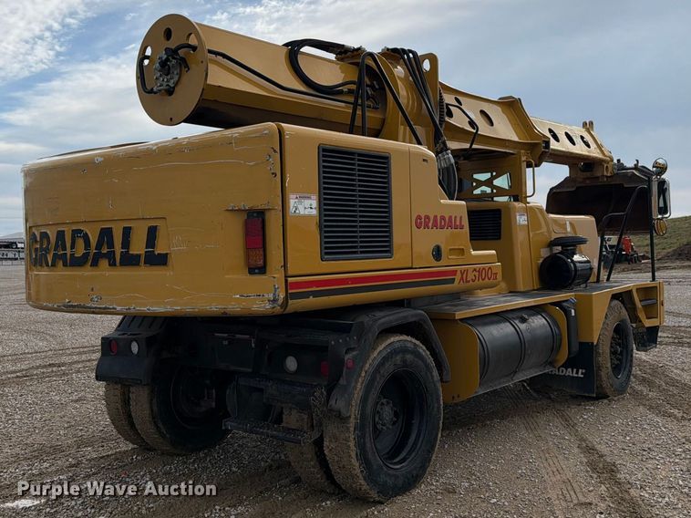 image for item FC3136 Gradall XL3100 wheeled excavator