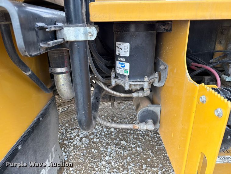 image for item FC3136 Gradall XL3100 wheeled excavator