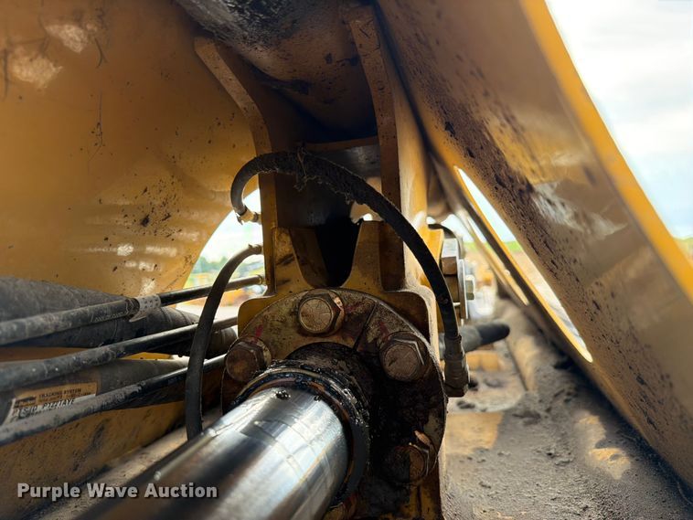 image for item FC3136 Gradall XL3100 wheeled excavator