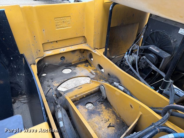 image for item FC3136 Gradall XL3100 wheeled excavator