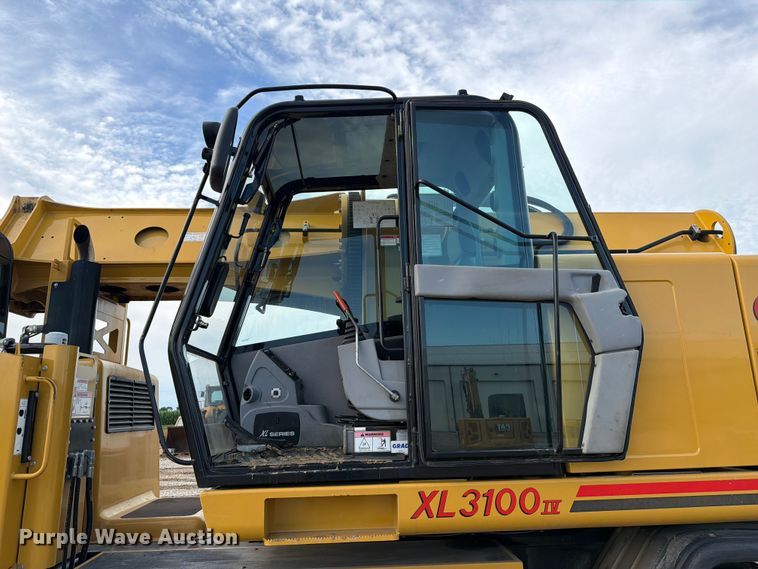 image for item FC3136 Gradall XL3100 wheeled excavator