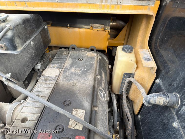 image for item FC3136 Gradall XL3100 wheeled excavator