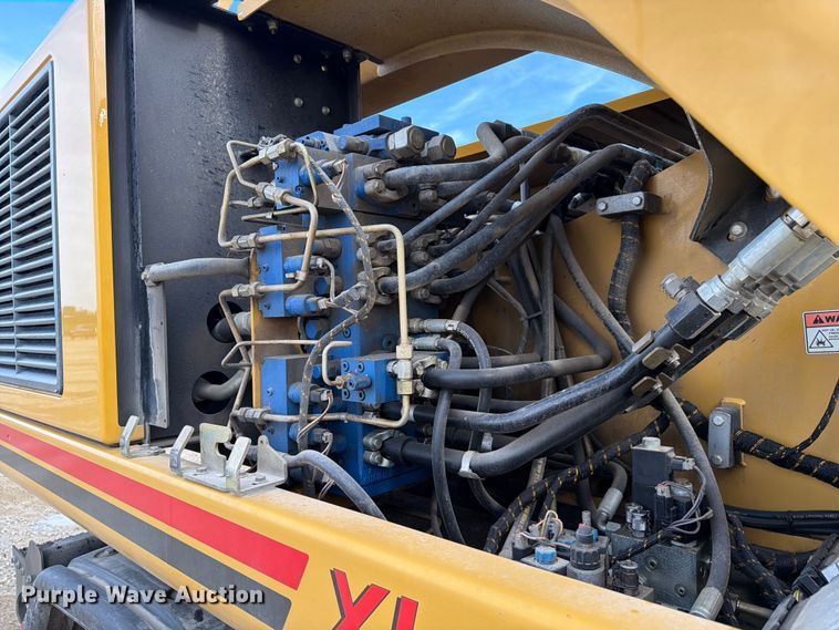 image for item FC3136 Gradall XL3100 wheeled excavator
