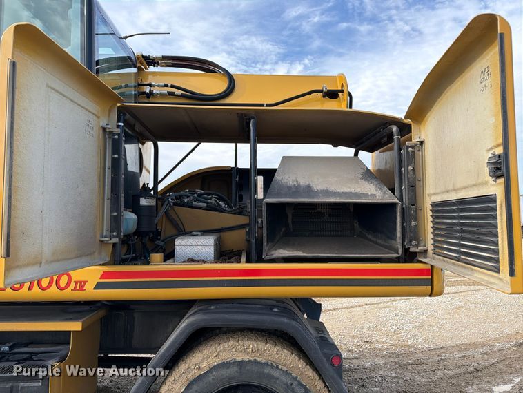 image for item FC3136 Gradall XL3100 wheeled excavator