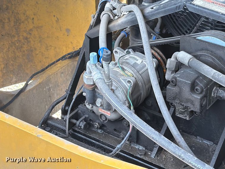 image for item FC3136 Gradall XL3100 wheeled excavator