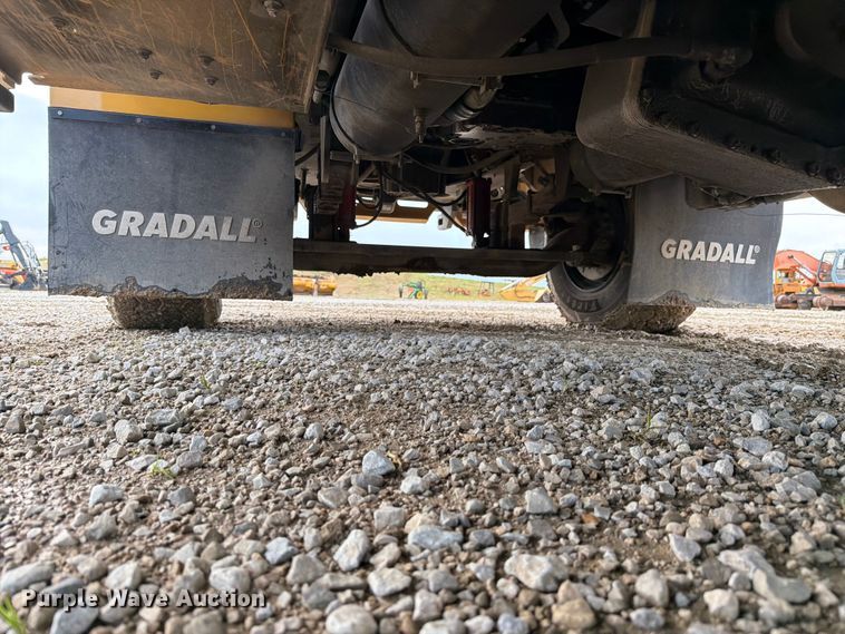 image for item FC3136 Gradall XL3100 wheeled excavator