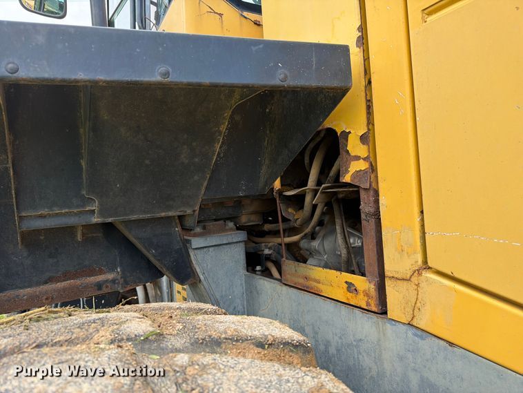 image for item FC3137 2004 Komatsu WA450-5L wheel loader