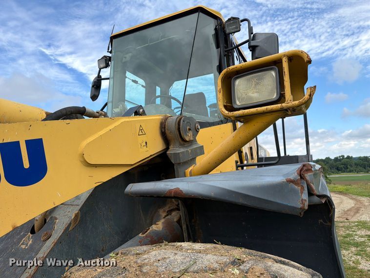 image for item FC3137 2004 Komatsu WA450-5L wheel loader