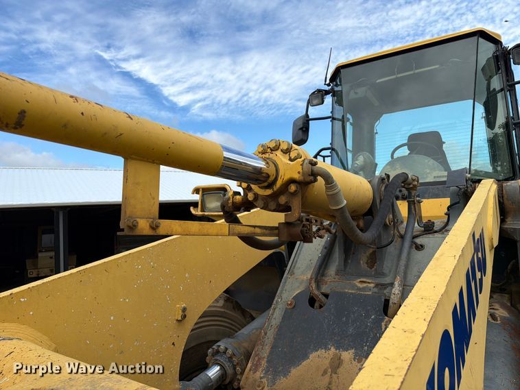image for item FC3137 2004 Komatsu WA450-5L wheel loader