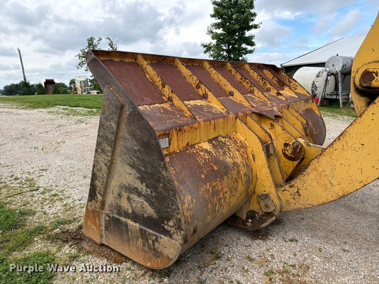 image for item FC3137 2004 Komatsu WA450-5L wheel loader
