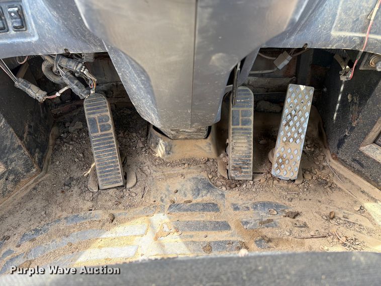 image for item FC3137 2004 Komatsu WA450-5L wheel loader