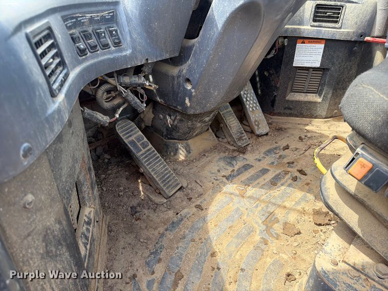image for item FC3137 2004 Komatsu WA450-5L wheel loader