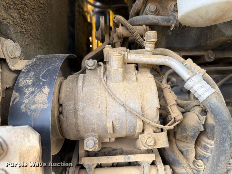 image for item FC3137 2004 Komatsu WA450-5L wheel loader