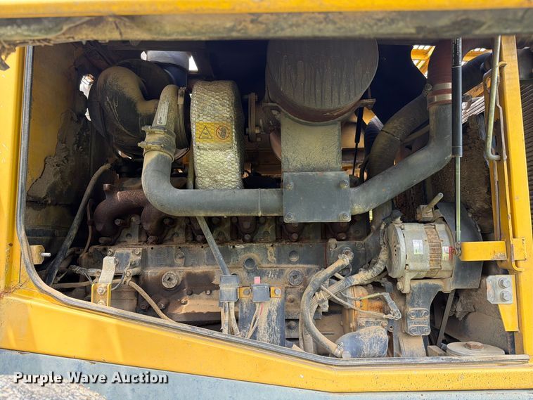 image for item FC3137 2004 Komatsu WA450-5L wheel loader