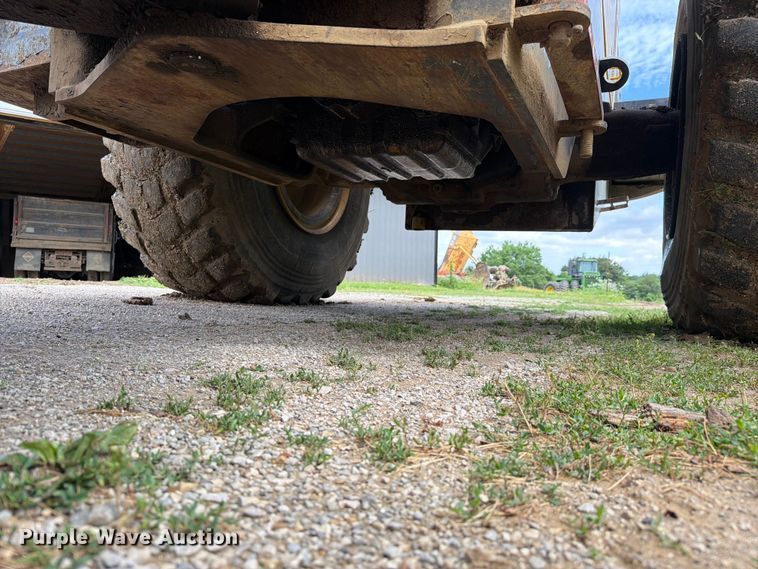 image for item FC3137 2004 Komatsu WA450-5L wheel loader