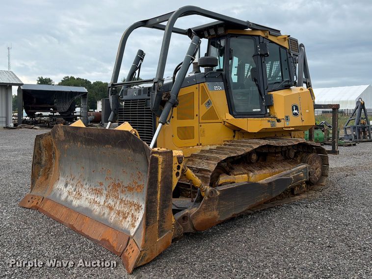 image for item FC3187 2016 John Deere 850K dozer