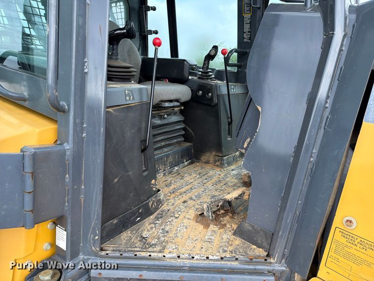 image for item FC3187 2016 John Deere 850K dozer