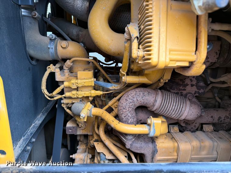 image for item FC3187 2016 John Deere 850K dozer