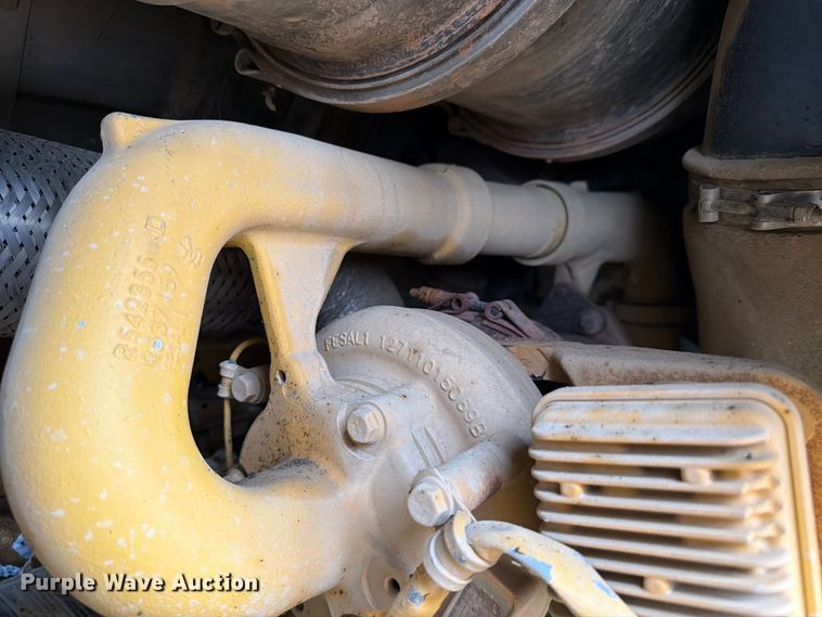 image for item FC3187 2016 John Deere 850K dozer