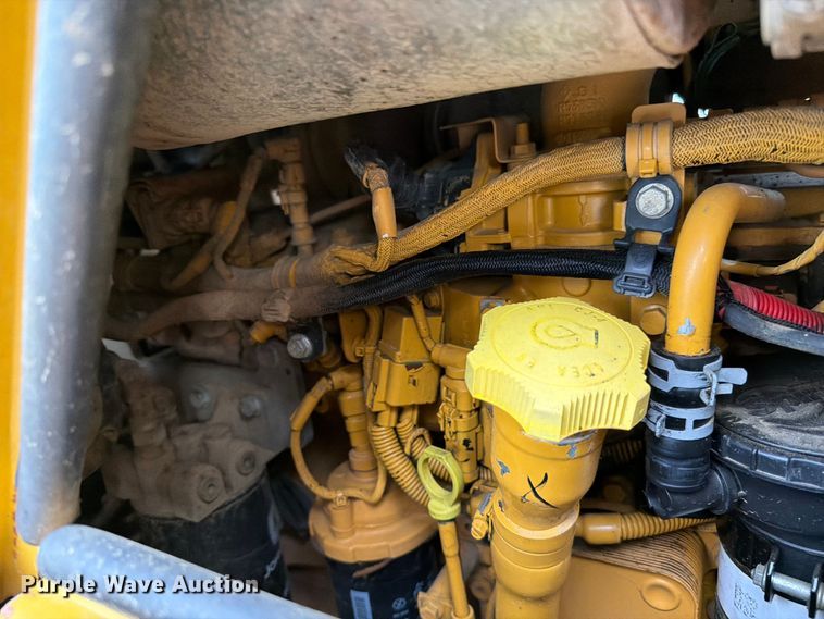 image for item FC3187 2016 John Deere 850K dozer