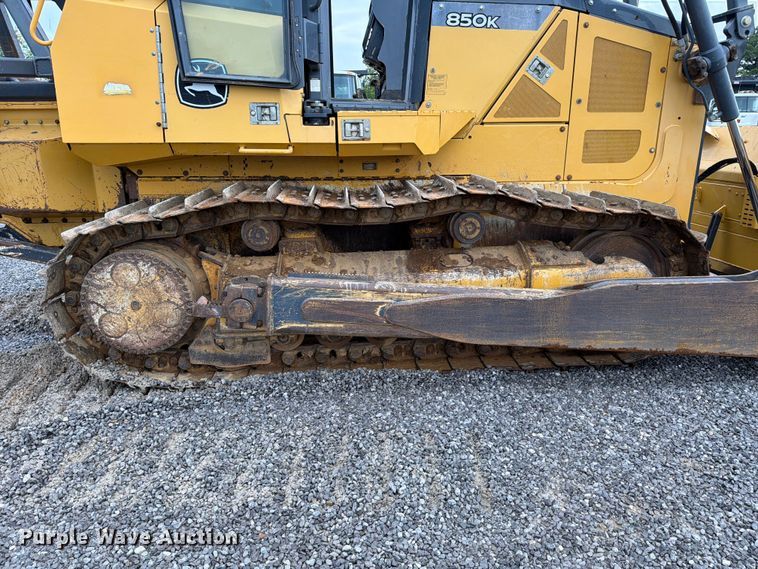 image for item FC3187 2016 John Deere 850K dozer