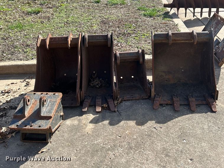image for item FC5199 Bobcat attachments
