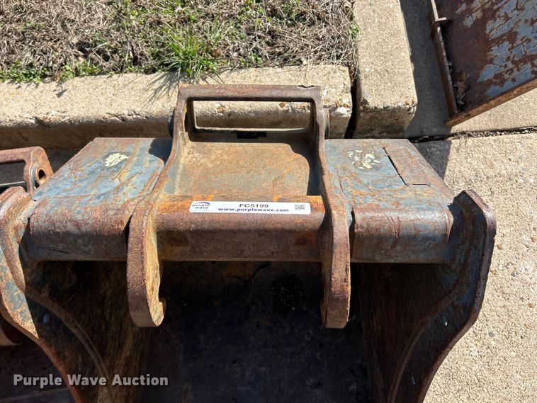 image for item FC5199 Bobcat attachments