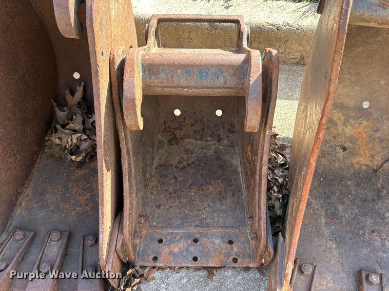 image for item FC5199 Bobcat attachments