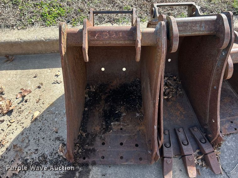 image for item FC5199 Bobcat attachments