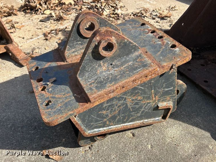 image for item FC5199 Bobcat attachments