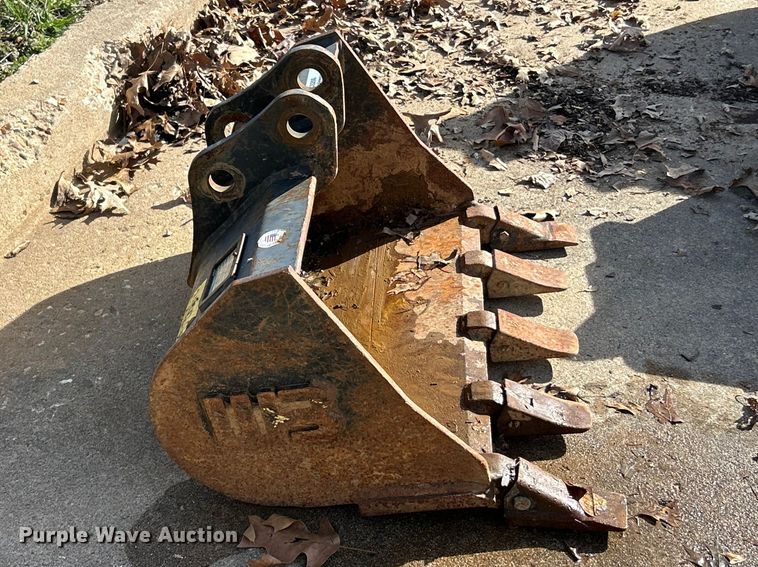image for item FC5200 Werk-Brau Bobcat E20 bucket