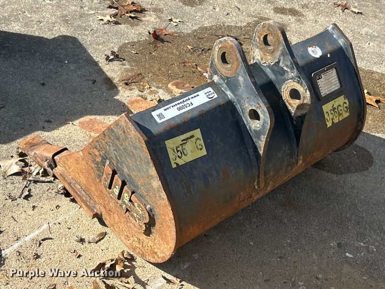 image for item FC5200 Werk-Brau Bobcat E20 bucket