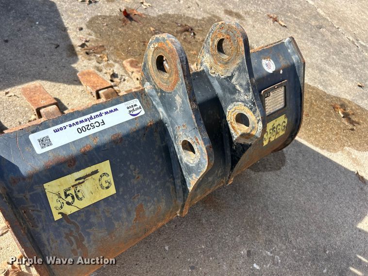 image for item FC5200 Werk-Brau Bobcat E20 bucket