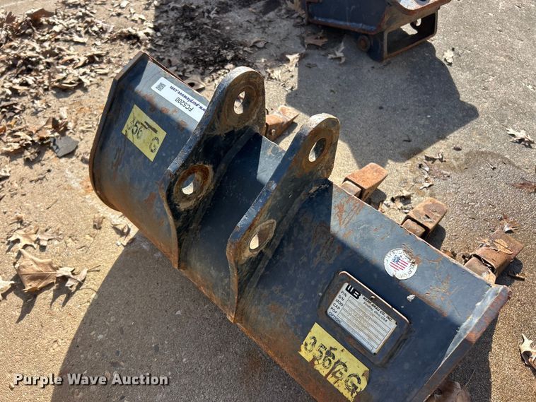 image for item FC5200 Werk-Brau Bobcat E20 bucket