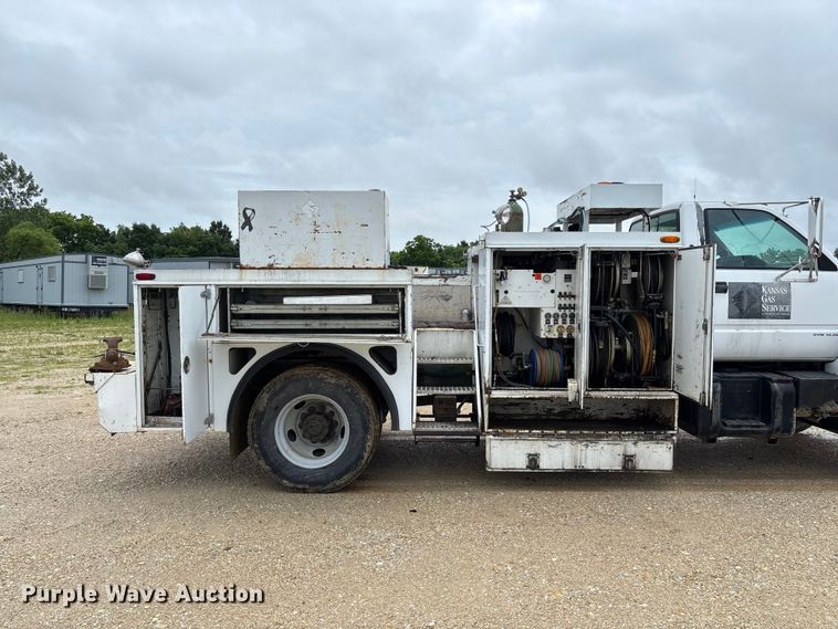 image for item FC5929 1998 GMC C7 utility / service truck