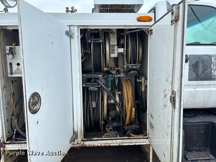 image for item FC5929 1998 GMC C7 utility / service truck