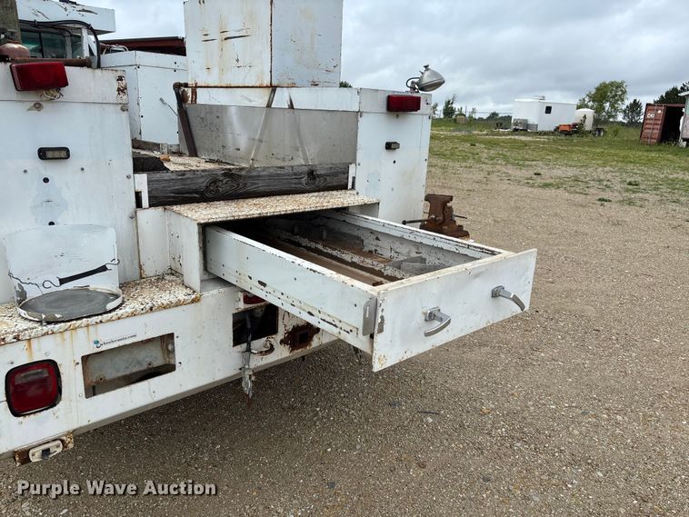 image for item FC5929 1998 GMC C7 utility / service truck