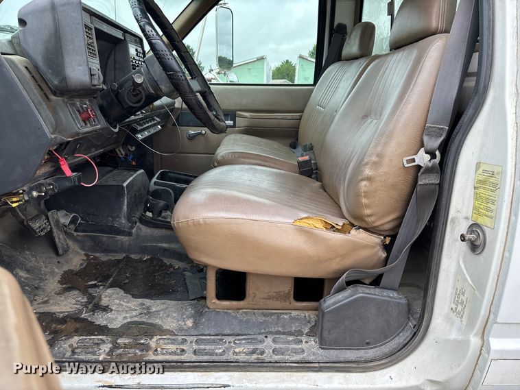 image for item FC5929 1998 GMC C7 utility / service truck