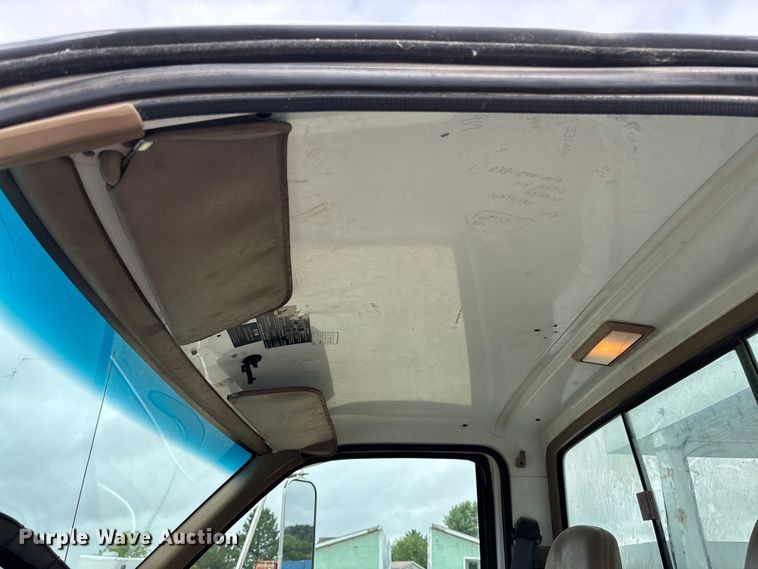 image for item FC5929 1998 GMC C7 utility / service truck