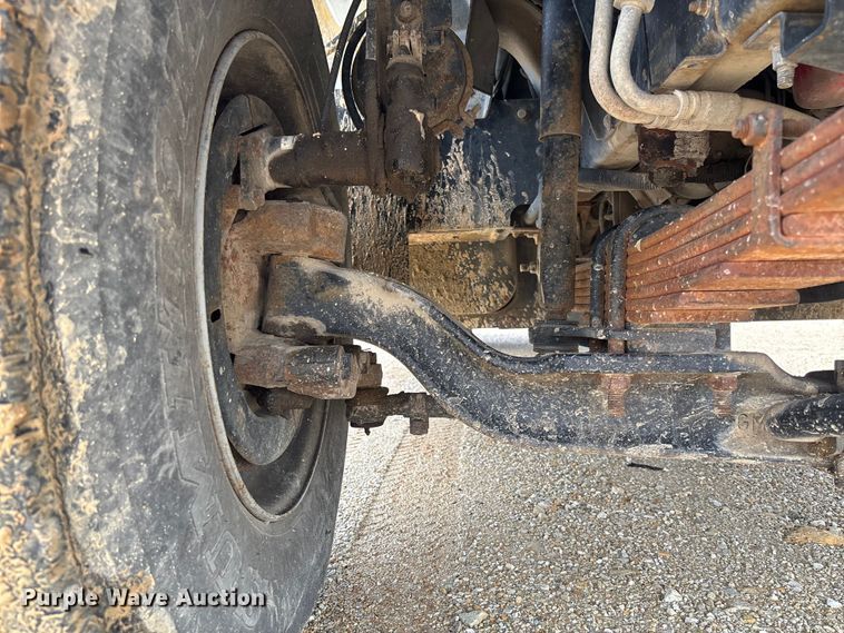 image for item FC5929 1998 GMC C7 utility / service truck