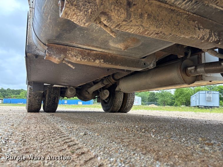 image for item FC5929 1998 GMC C7 utility / service truck