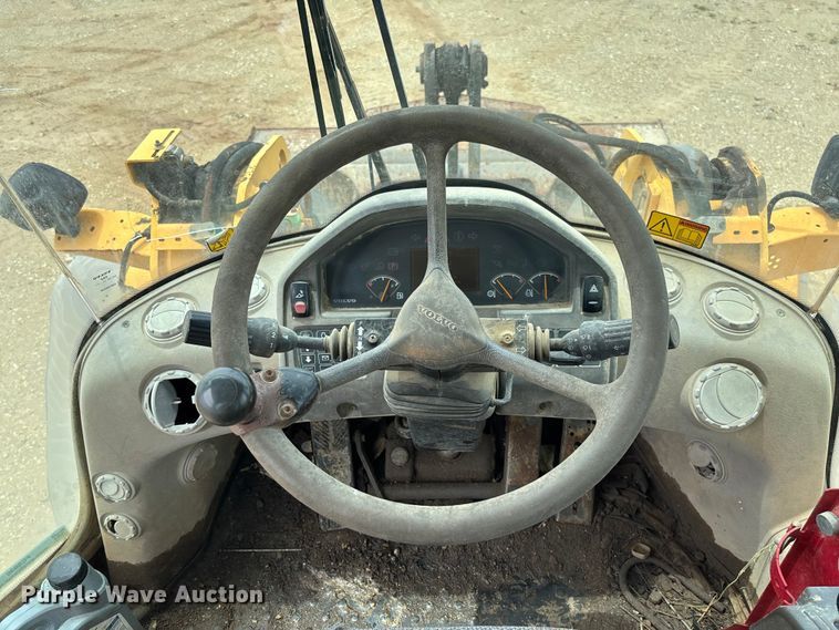 image for item FC5930 2008 Volvo L60F wheel loader