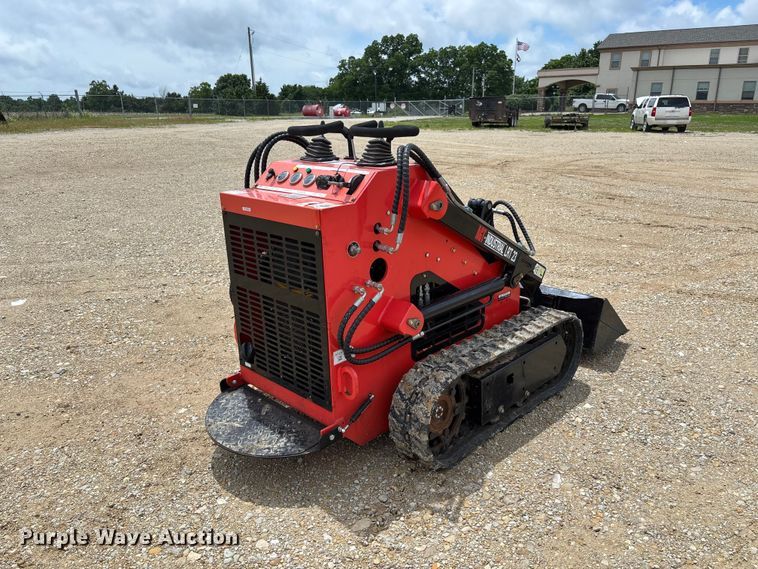image for item FC5932 2023 AGT LRT23 compact utility loader