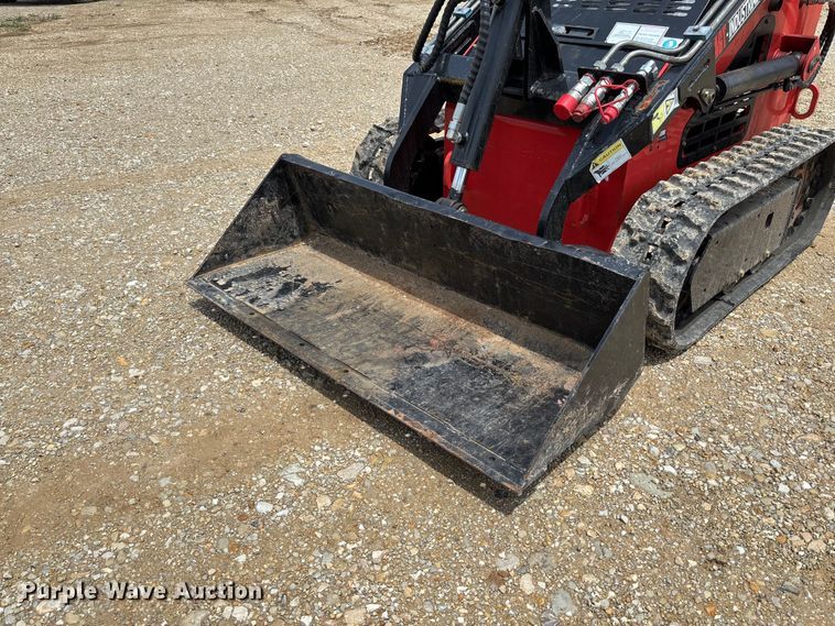 image for item FC5932 2023 AGT LRT23 compact utility loader