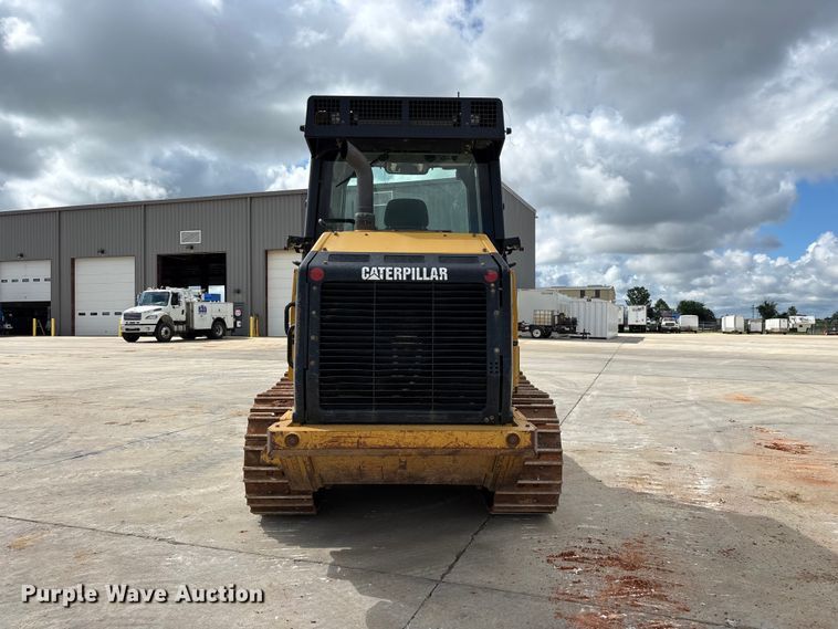 image for item FG0416 2015 Caterpillar 953D track loader