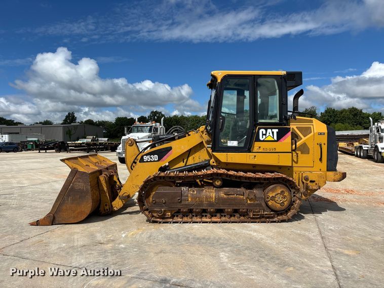 image for item FG0416 2015 Caterpillar 953D track loader