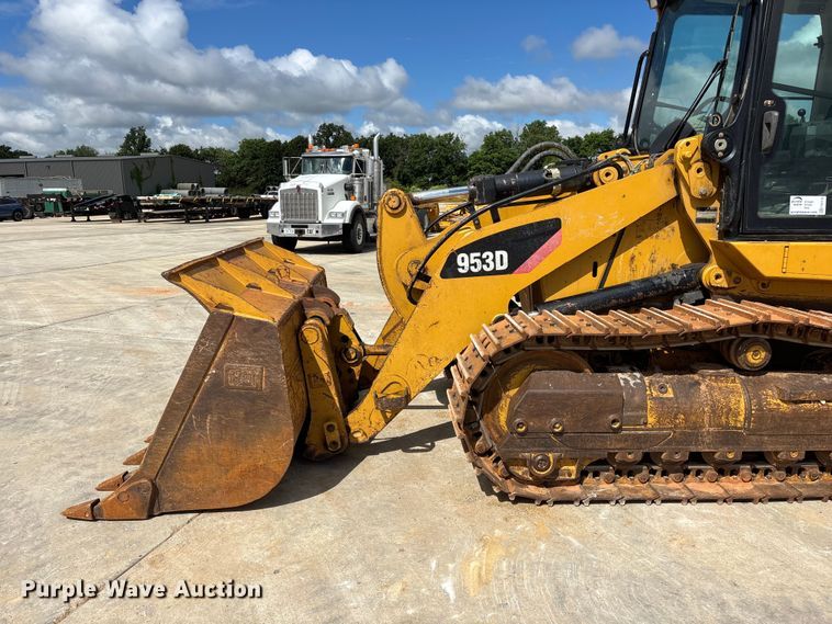 image for item FG0416 2015 Caterpillar 953D track loader