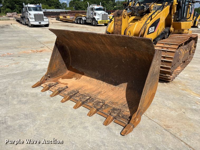 image for item FG0416 2015 Caterpillar 953D track loader