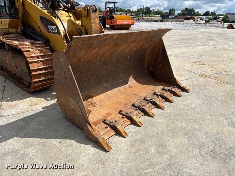 image for item FG0416 2015 Caterpillar 953D track loader